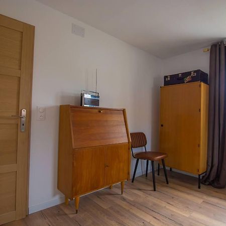 Emilie Une Nuit - 3 Chambres Au 2E Etage - Maison Avec Chats Vandieres  Εξωτερικό φωτογραφία