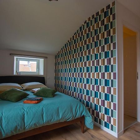 Emilie Une Nuit - 3 Chambres Au 2E Etage - Maison Avec Chats Vandieres  Εξωτερικό φωτογραφία