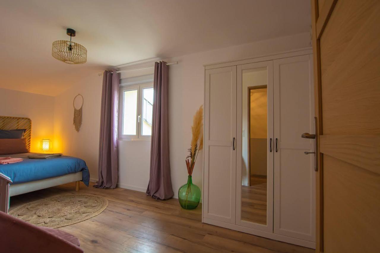 Emilie Une Nuit - 3 Chambres Au 2E Etage - Maison Avec Chats Vandieres  Εξωτερικό φωτογραφία
